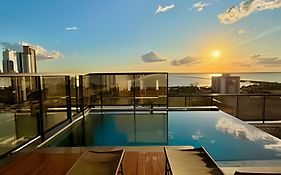 Orla de Palmas | Luxo com Vista para o Lago